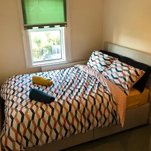  Holiday home The Burnham House United Kingdom